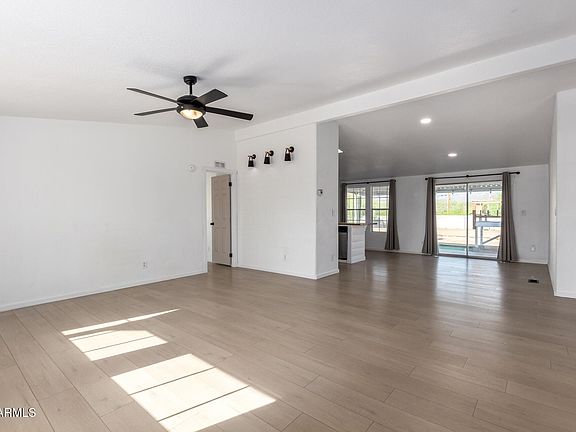 5th image of 46715 N 13TH Avenue