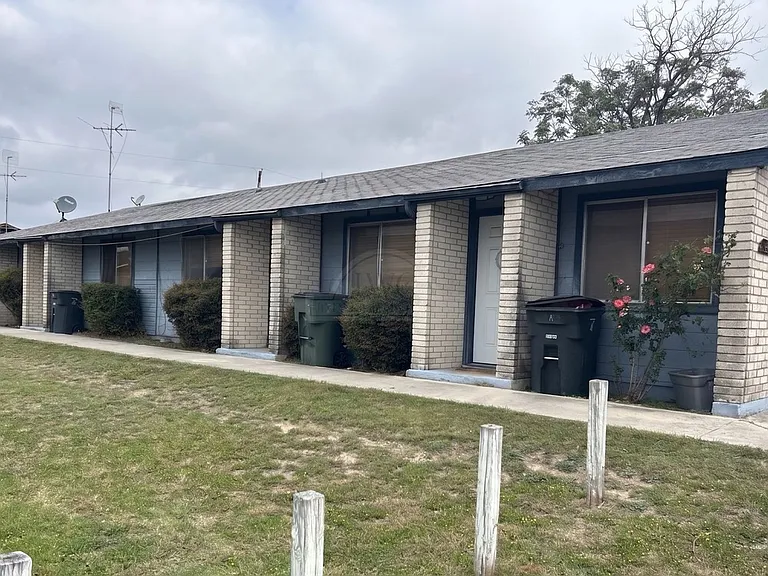 1305 Willow Springs Road, Killeen — Photo 10