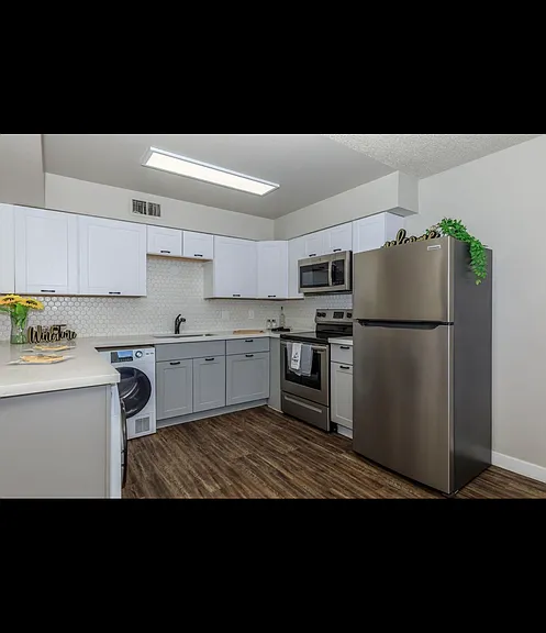 Northern Edge Apartments 2339 W. Northern Avenue, Phoenix, AZ 85021 — Photo 33
