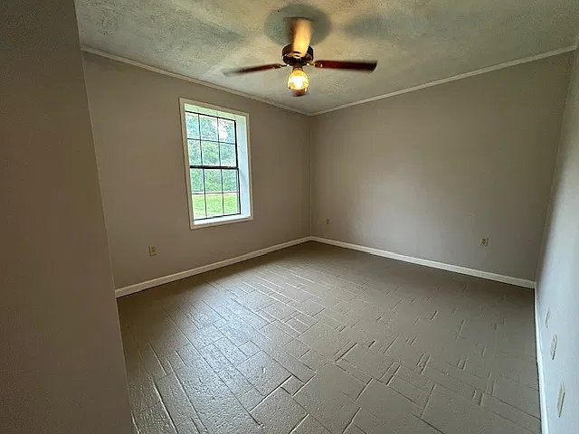 5536 Highway 182 E — Photo 20