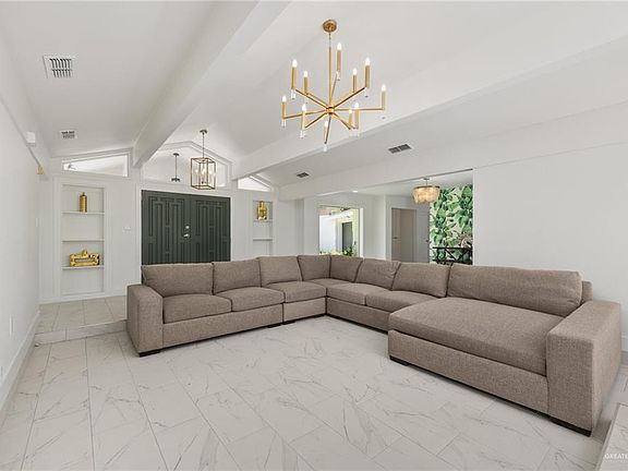 4th image of 604 Eugenia Cir