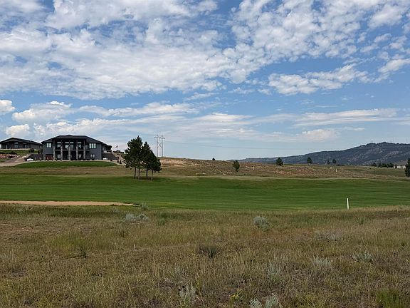 2nd image of Oriole Dr