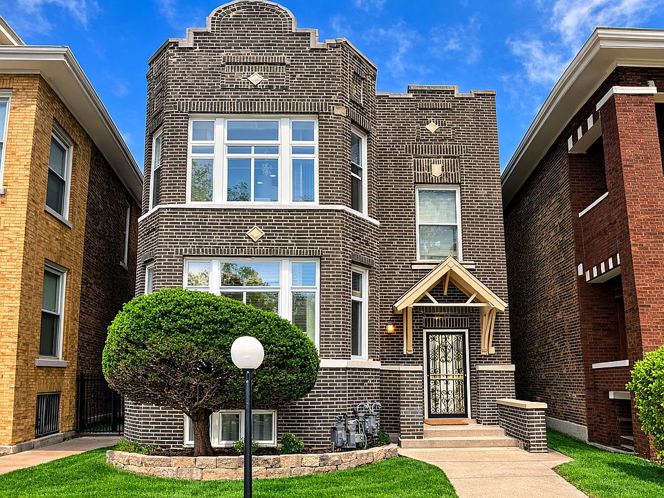 1st image of 6733 S Maplewood Ave