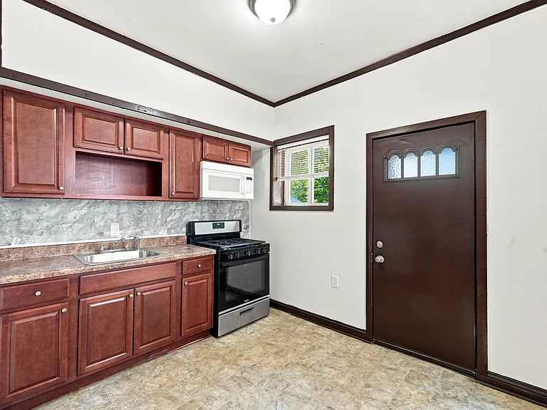 5459 Race St — Photo 6
