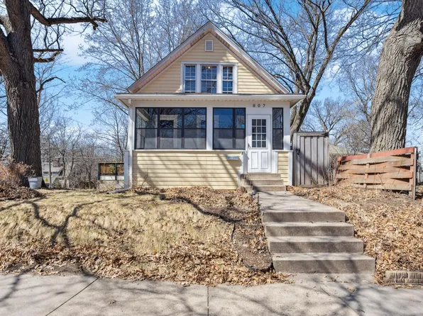 807 Delaware Ave, Saint Paul, MN 55107