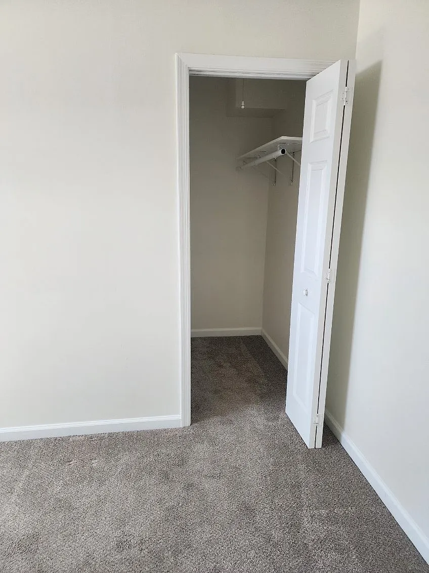 2 bed, 725 sqft, $1,750 — Photo 2