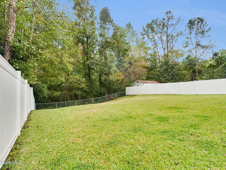 123 Luke Ct — Photo 24