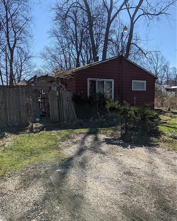 1st image of 1445 Chapman Ave
