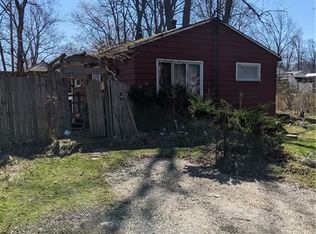 1445 Chapman Ave, Madison, OH 44057