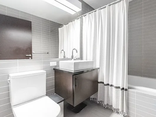 Rented by Lin Pan Realty Group LLC | media 12