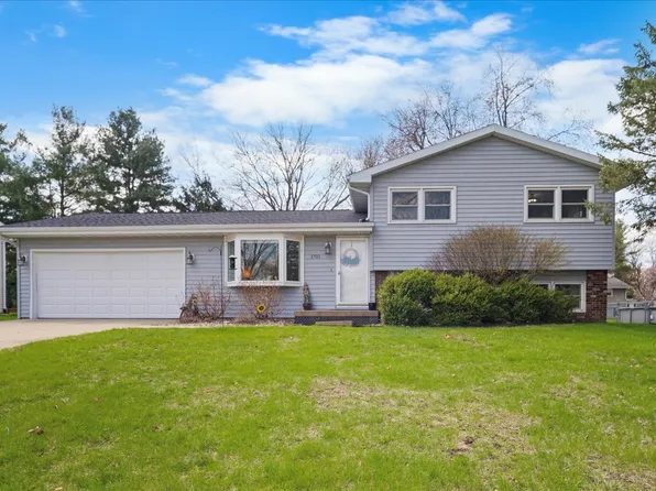 1701 Erin Dr, Normal, IL 61761