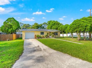 38834 3rd Ave, Zephyrhills, FL 33542