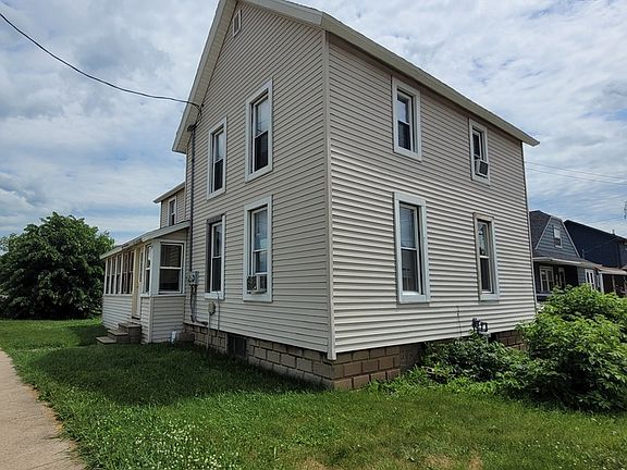 2nd image of 423 Draper St #1/2
