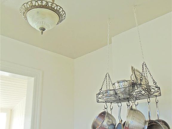 2nd image of 2890 Folsom St #2894