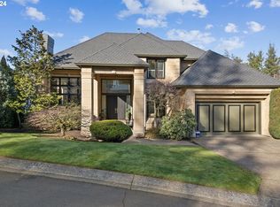 813 SW Regency Pl, Portland, OR 97225