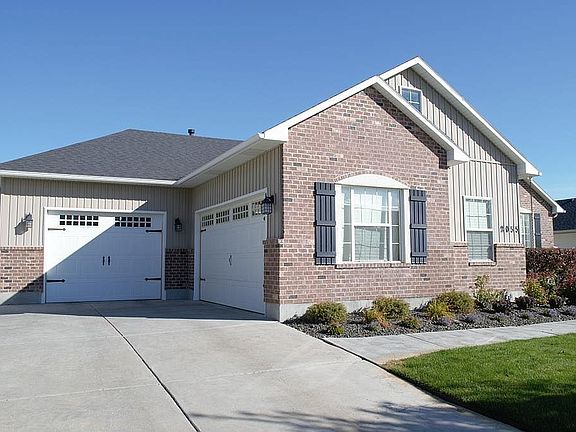 3rd image of 2055 Irene Ln