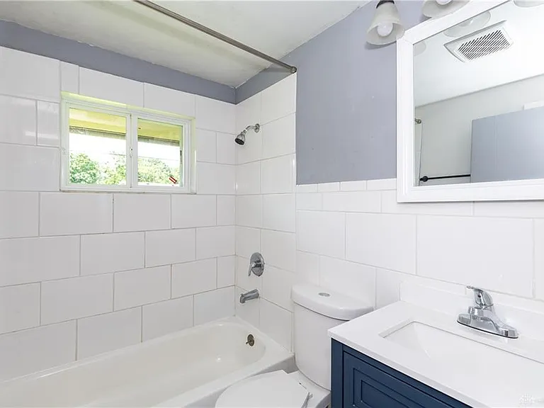 4517 Winchester Dr — Photo 20