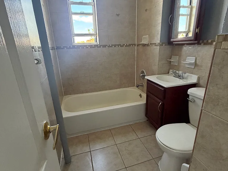 735 Avenue A #15B — Photo 7