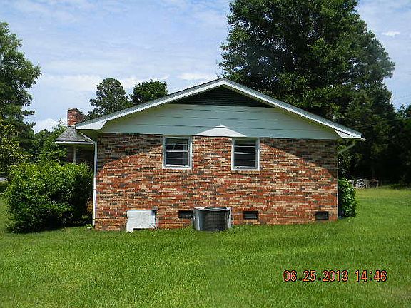 3rd image of 81 Oakridge St