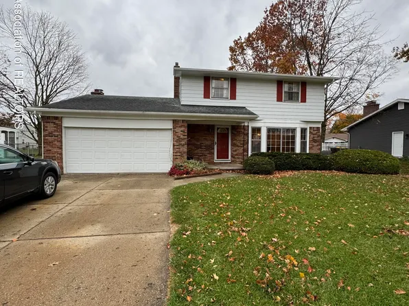 1136 Arlington Dr, Lansing, MI 48917