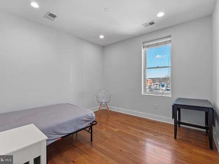 440 Rhode Island Ave NW #303 — Photo 11