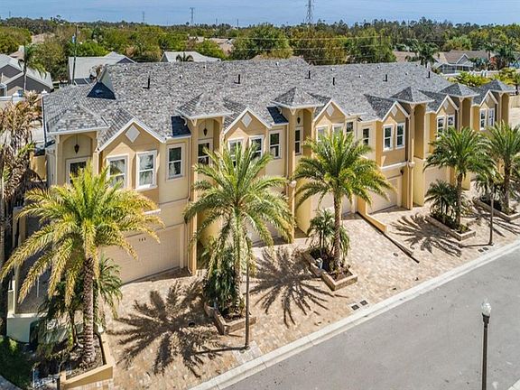 2nd image of 809 Grand Cypress Ct N