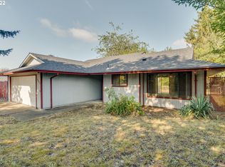 38075 Sandy Heights St, Sandy, OR 97055