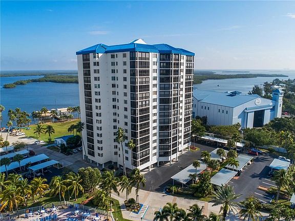 3rd image of 4745 Estero Blvd APT 405