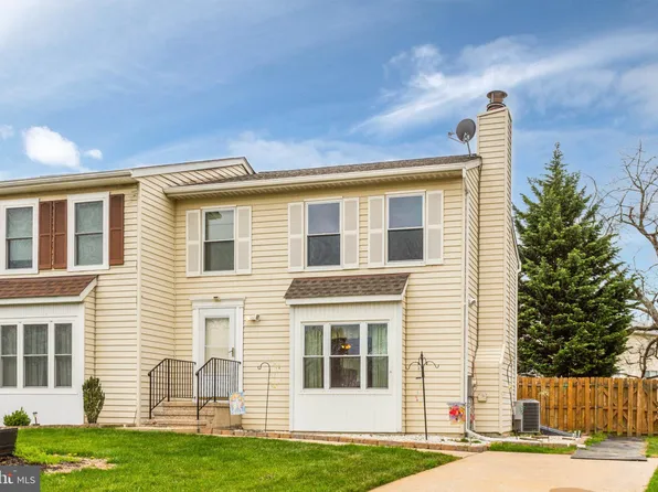 931 Slash Pine Ct #8, Eldersburg, MD 21784