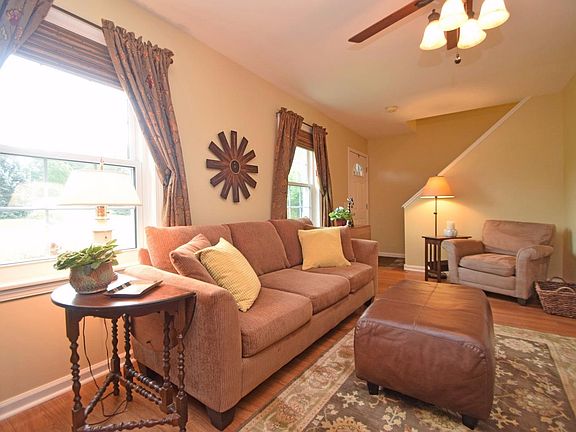 4th image of 3538 Island Trail Dr