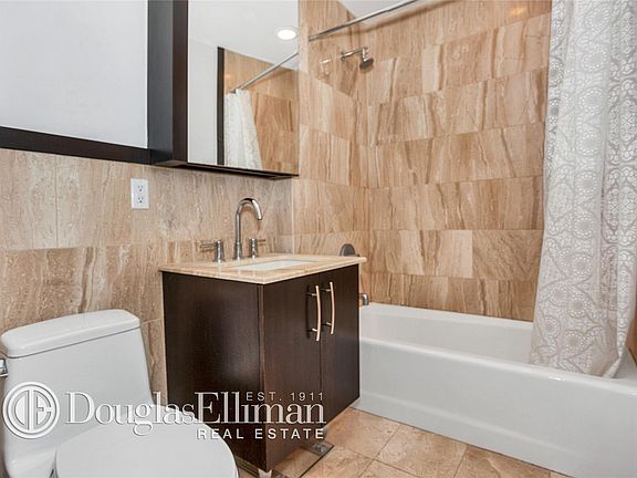 4th image of 161-169 E 110th St #6C