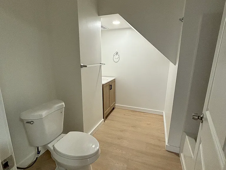 173 High St #15 — Photo 7