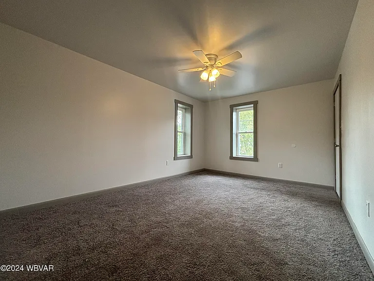 131 S Broad St — Photo 12