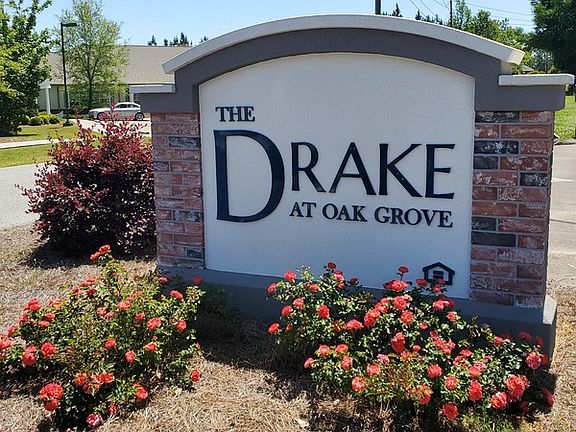 The Drake at Oak Grove Apartments in Hattiesburg, MS