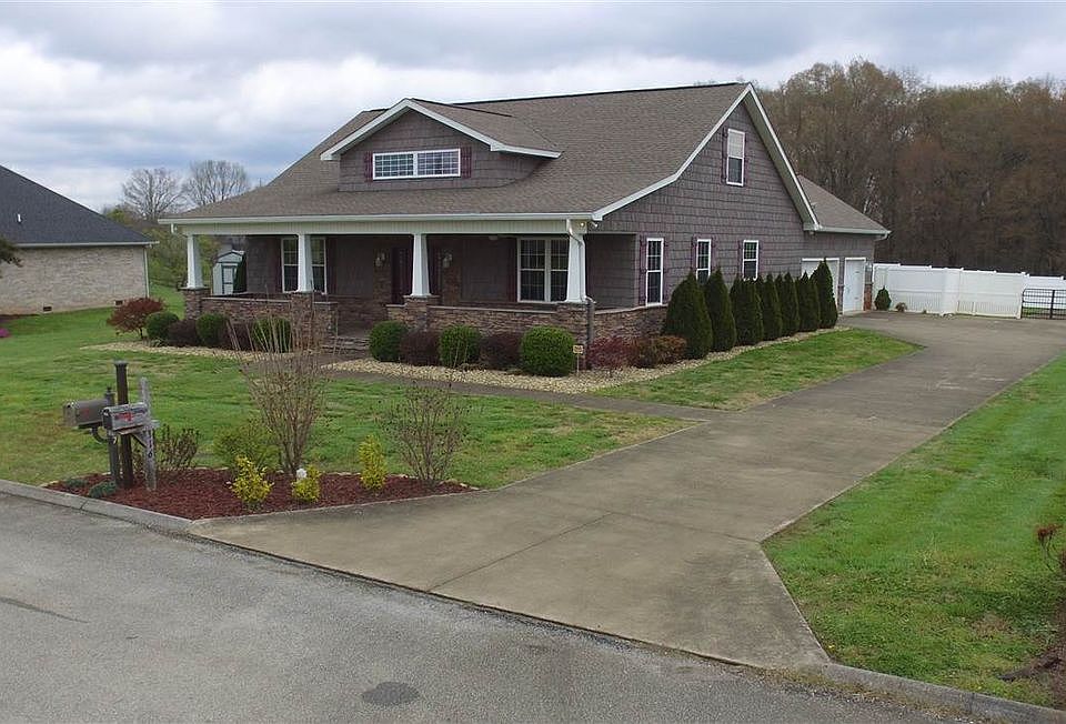 1st image of 317 Camelot Dr