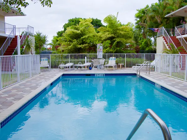 305 NE 16th St APT 8, Fort Lauderdale, FL 33304