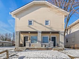 1750 - 1752 North Rural Street