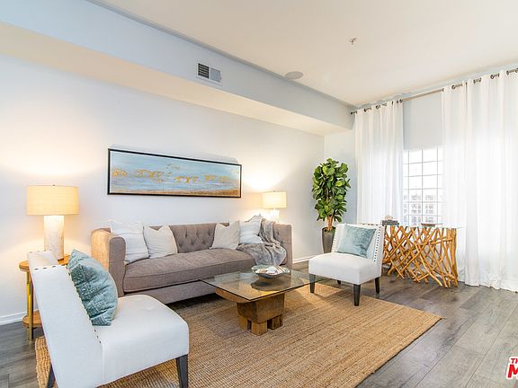 3rd image of 1531 12th St #4