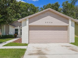 2004 Helm Ln, Valrico, FL 33594