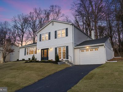 1851 Foxstone Dr, Vienna, VA, 22182