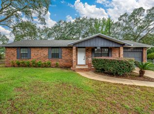 391 Iowa St, Valparaiso, FL 32580