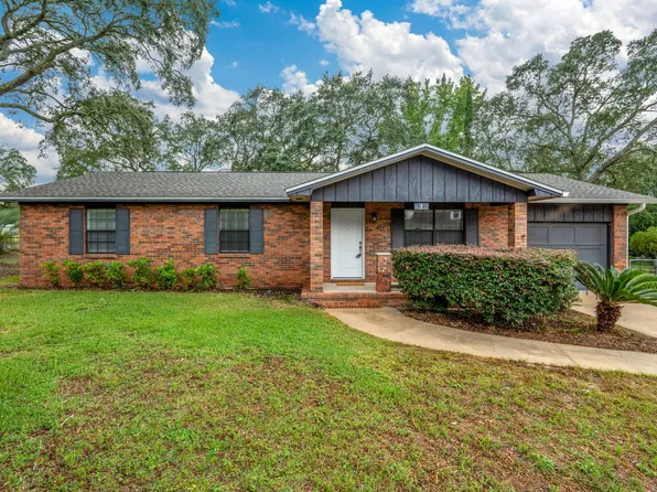391 Iowa St, Valparaiso, FL 32580
