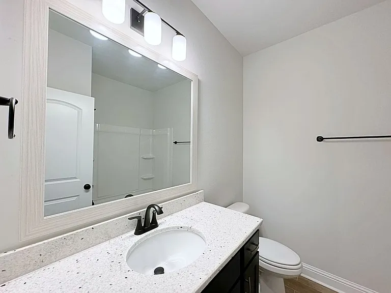 722 Bellegrove Square Ave — Photo 15