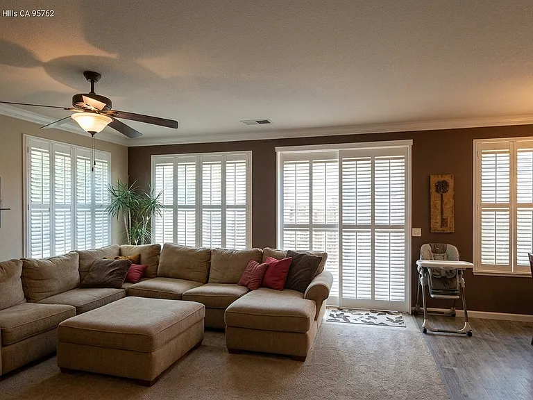 5170 Garlenda Dr — Photo 7
