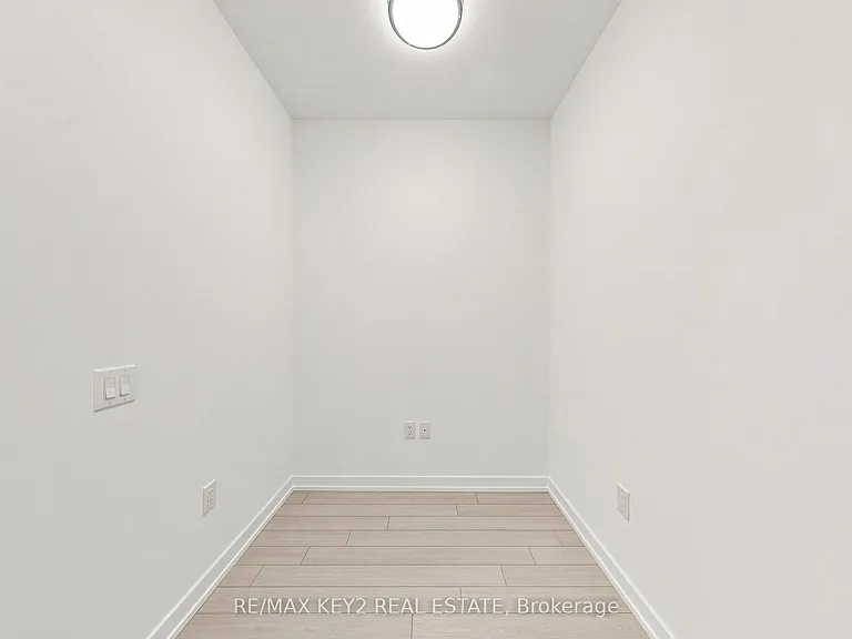 4010 Eglinton Ave W #710 — Photo 27