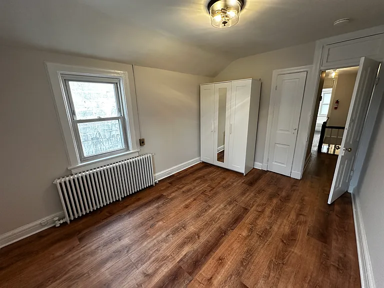 525 11th St SE — Photo 35