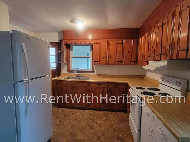 5575 Burrus Rd — Photo 13