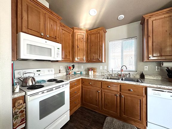 5th image of 650 N Hawes Rd #3616