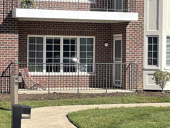 3rd image of 13098 Laurel Glen Ct APT 101