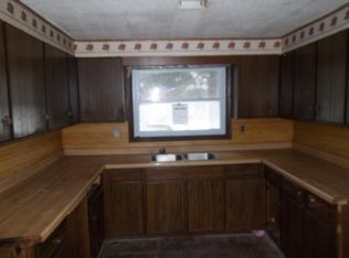 641 E Harrison Rd, Alma, MI 48801